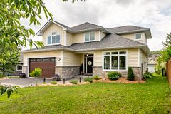4 Millwood Court, Huntsville, ON P1H 0B7