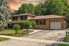 64 Warren Road, Kitchener, ON N2M 4T4