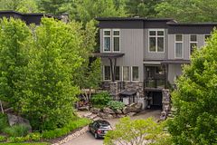 76 Carrick Trail, Gravenhurst, ON P1P 0A6