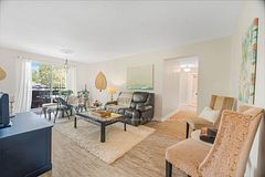 485 Thorold Road 203, Welland, ON L3C 3X1