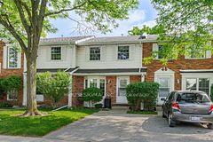 129 Victoria Road N 17, Guelph, ON N1E 6V3