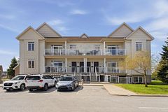 109 Artesa Private C, Kanata, ON K2S 0J8