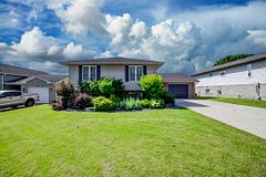8 West River Road, Brockton, ON N0G 2V0