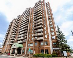 200 Lafontaine Avenue 1203, Vanier and Kingsview Park, ON K1L 8K8