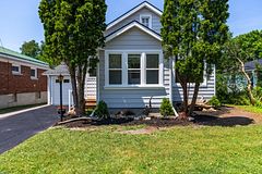 902 Huron Terrace, Kincardine, ON N2Z 2Y1