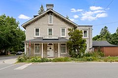 2 Alwington Avenue, Kingston, ON K7L 4R3