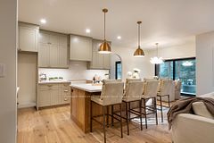 27 Crimson Lane, Huntsville, ON P0B 1L0