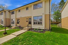 135 Belmont Drive 4, London South, ON N6J 4J3