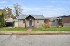 15 Arthur Street, Lambton Shores, ON N0N 1J0