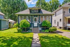 98 Victoria Street, Port Colborne, ON L3K 2Y4