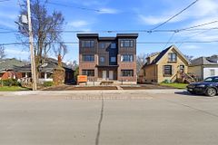 108 BRISCOE Street E, London South, ON N6C 1X2