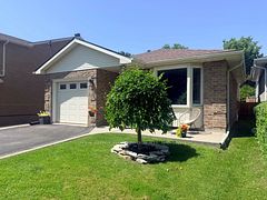 16 Grenadier Drive, Kingston, ON K7K 6E8
