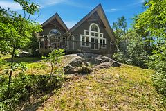 9 Desmasdons Road, The Archipelago, ON P0G 1K0