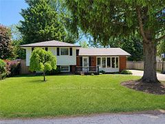 160 Council Crescent, Hamilton, ON L9G 1V1