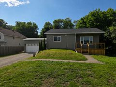 7510 Roger Stevens Drive, Montague, ON K7A 4X9
