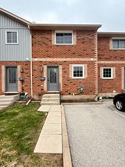 110 Silvan Drive 20, Welland, ON L3C 6Z5
