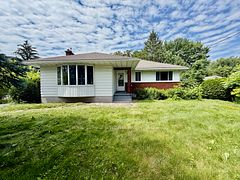 1107 Falaise Road, Cityview - Parkwoods Hills - Rideau Shore, ON K2E 6R1
