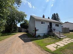 261 Balsam Street, Thunder Bay, ON P7A 5N4
