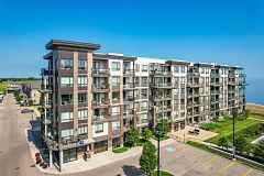 40 Esplanade Lane 206, Grimsby, ON L3M 0G9