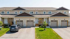 17 MCCONNELL Crescent, Bracebridge, ON P1L 0N7