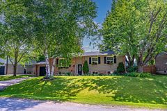 13 Douglas Crescent, Erin, ON N0B 1Z0