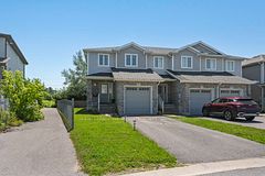 925 Blossom Street, Kingston, ON K7P 0N2