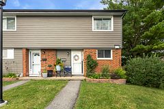 11 Glencoe Street, South of Baseline to Knoxdale, ON K2H 8S5