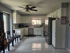 19 Glenayr Street, Hamilton, ON L9C 7C1