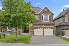 118 Culloden Crescent, Barrhaven, ON K2J 5Z9
