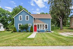9 Union Street E, Lambton Shores, ON N0M 1B0