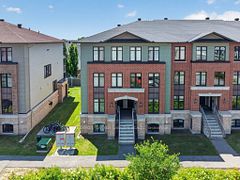 116 Bluestone Private, Orleans - Cumberland and Area, ON K4A 0X7