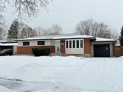 4383 Petrie Court Upper, Niagara Falls, ON L2E 6L8