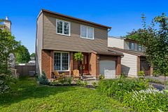 34 Melville Drive, Barrhaven, ON K2J 2E9
