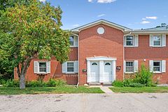 288 Westcourt Place 25, Waterloo, ON N2L 2R7