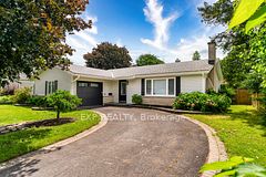 2136 Fillmore Crescent, Beacon Hill North - South and Area, ON K1J 6A4