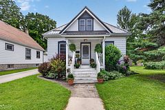 87 Chestnut Street, St. Thomas, ON N5R 2B1