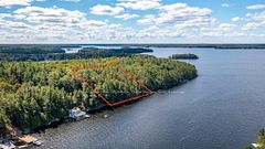 M81 PINE ISLAND 1B Island, Muskoka Lakes, ON P1L 1W8