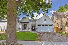 189 Catherine Street, North Middlesex, ON N0M 2K0