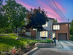44 William Street, Parry Sound, ON P2A 1V1