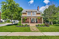 18 Sturgeon Road N, Kawartha Lakes, ON K0L 2W0