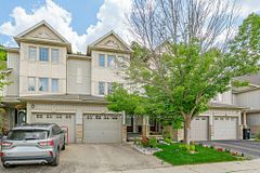 110 Activa Avenue E33, Kitchener, ON N2E 4K4