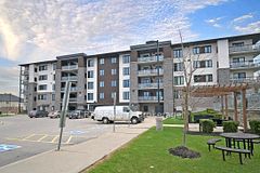 104 Summit Ridge Drive 302, Guelph, ON N1E 0P8