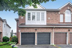 3 Castle Glen Crescent, Kanata, ON K2L 4G9