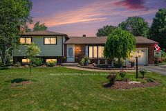 9 Forest Drive, Rideau Lakes, ON K7A 4S5