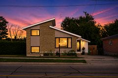 541 River Road S, Peterborough, ON K9J 1E6