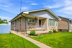 160 Classic Avenue, Welland, ON L3B 1P7