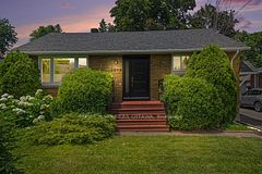 1319 Kingston Avenue, Carlington - Central Park, ON K1Z 8K9