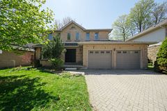 118 Deer Valley Crescent, London South, ON N6J 4K8