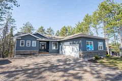 87 Oakridge Drive, East Ferris, ON P0H 1K0