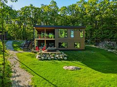 1011 Old Cottage Road, Bracebridge, ON P1L 1X3